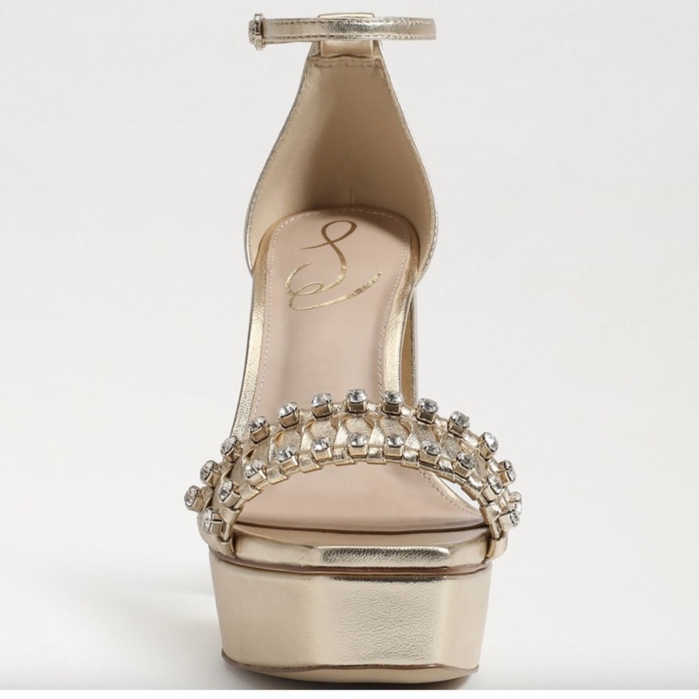 Brand New Sam Edelman Silver Metallic Ninette Platform, go above and beyond ❤️
